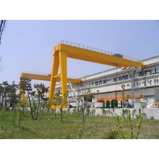 Bán cổng trục dầm đôi Bán cổng trục dầm đôi