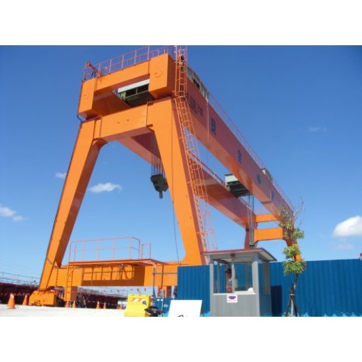 Cổng trục dầm đôi Cổng trục dầm đôi